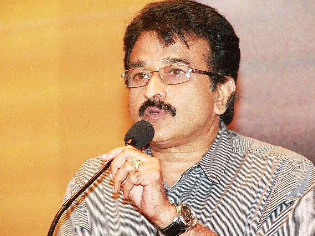 ``விஷாலுக்கு மட்டுமே 12 கோடி இல்லை... பின்னால் ஒருவர் இருக்கிறார்!'' - கேயார்