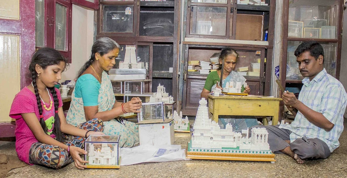 நெட்டி மூலம் தயார் செய்யும் பொருட்கள்