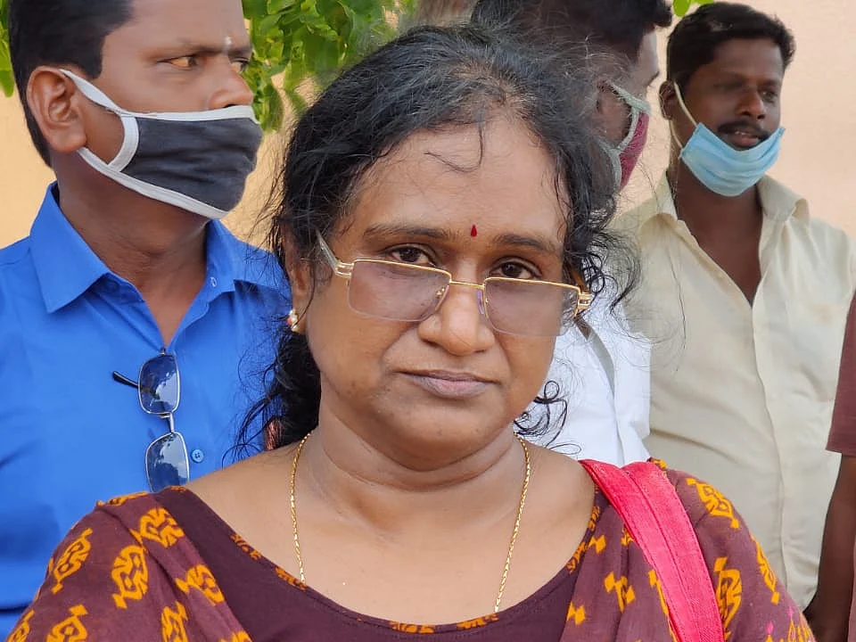 `எங்கள் உயிருக்கு ஆபத்து..' - தஞ்சையில் கலங்கிய காடுவெட்டி குருவின் சகோதரி