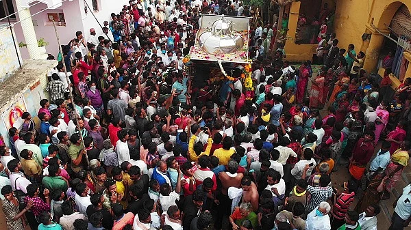 இறுதி ஊர்வலம்