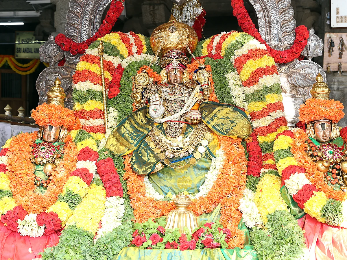 திருப்பதி கோவிந்தராஜ சுவாமிக்குக் கோலாகல பிரம்மோற்சவம்! -மகிழ்ச்சியில் பக்தர்கள் #Tirupati