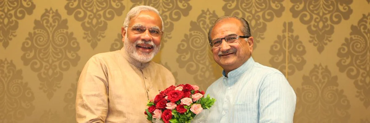 மோடியுடன் பூபேந்திரசின் சுதஸ்மா