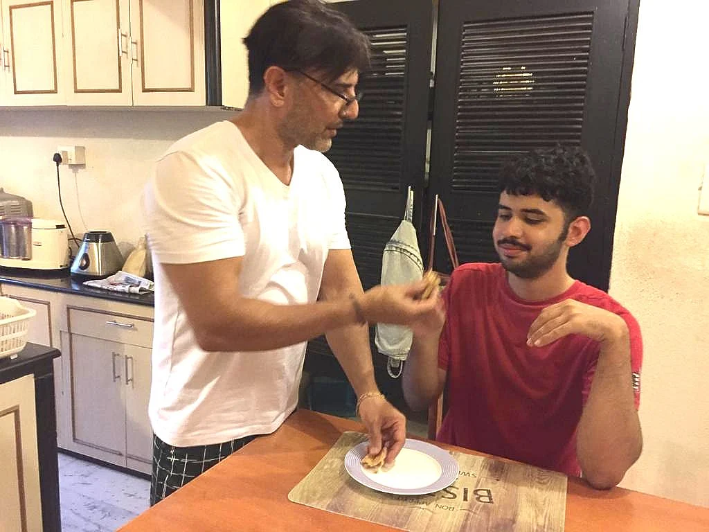 Actor Prithviraj(Babloo) with his Son
