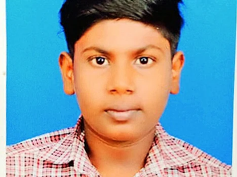 மணிக்கணக்கில் பப்ஜி ஆட்டம்; மயங்கிவிழுந்து உயிரிழந்த மாணவர்! - ஈரோட்டில் சோகம்...