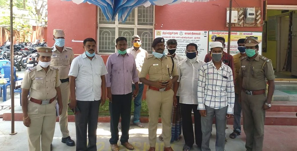 காவல்துறையினரைப் பாராட்டிய எஸ்.பி விஜயகுமார்