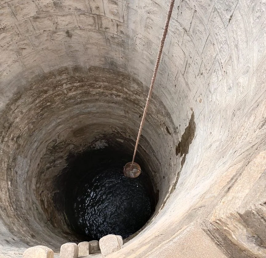 தூர் வாரப்பட்ட கிணற்றில் தண்ணீர்