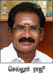 கருப்பட்டியை ரேஷன் கடைகளில் விற்பனை செய்ய வேண்டும்!