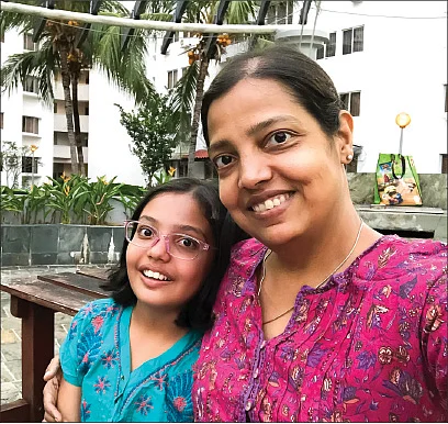 மருத்துவர்களுக்காக உழைப்பது
மனசுக்கு நிறைவா இருக்கு! - திவ்யா