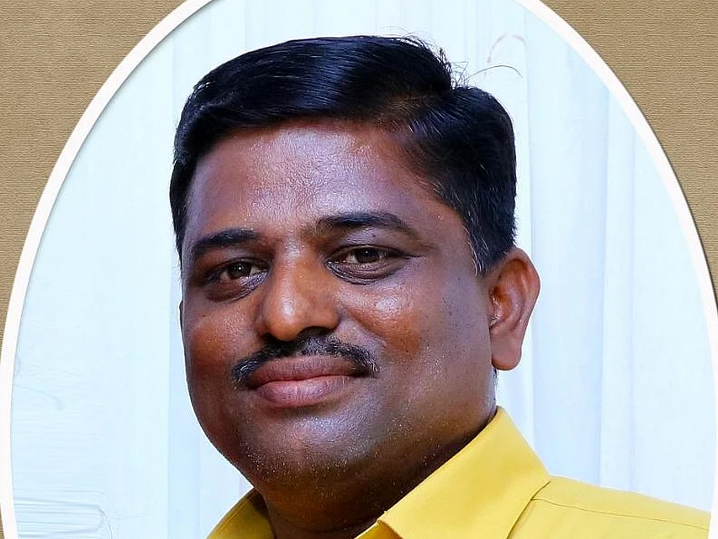 `ஒரு நிமிடம்தான்..!’ - திருவள்ளூர் டு பீகார் ரயில் புறப்படுவதற்குள் டி.டி.ஆருக்கு நேர்ந்த சோகம்