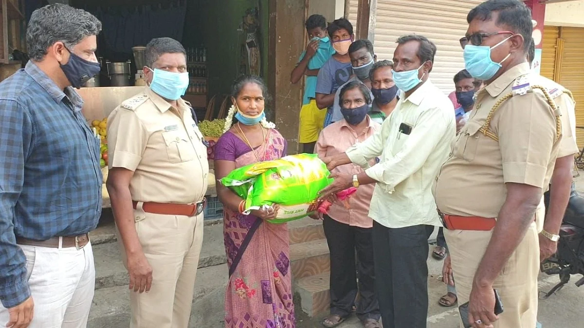மன்னிப்பு கேட்டு நிவாரணம் வழங்கிய நகராட்சி கமிஷனர்