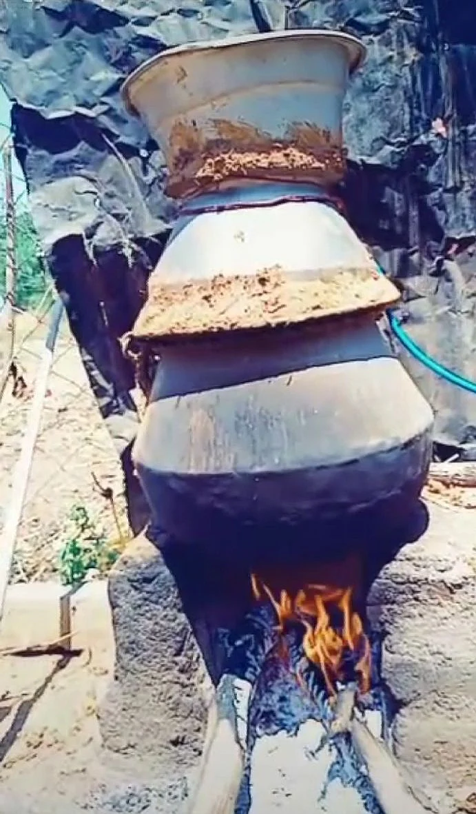 கள்ளச்சாராயம் காய்ச்சுதல்