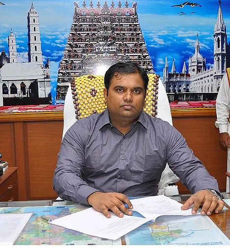 நாகை மாவட்ட ஆட்சியர் பிரவீன் கே நாயர்