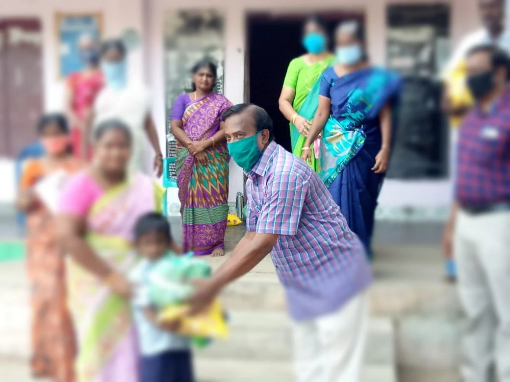அரசுப் பள்ளி ஆசிரியர்கள்