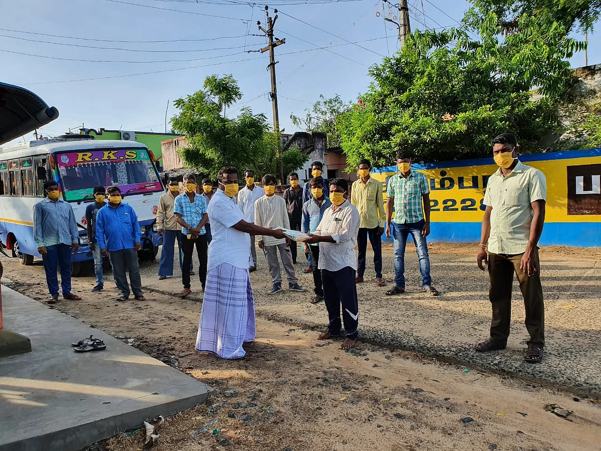 ஆந்திர தொழிலாளர்கள்