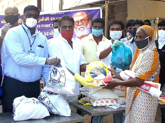 கொரோனாவுக்குப் பின்னும் மக்களுக்குச் செய்ய வேண்டும்’ -நலம் விசாரித்த ரஜினி; உற்சாகத்தில் நிர்வாகிகள்