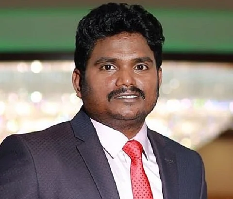 உதவி ஆட்சியர் சிவகுரு பிரபாகரன்