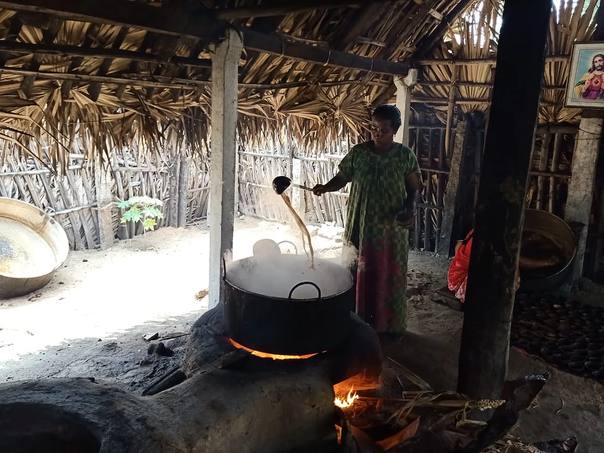 கருப்பட்டி காய்ச்சுதல்