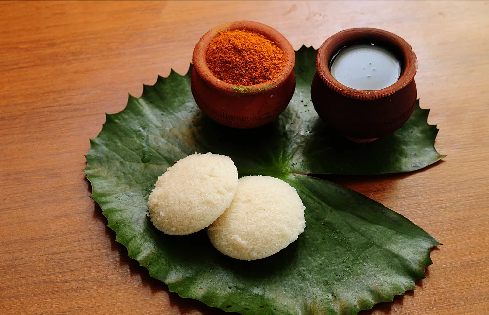 இட்லியில் எத்தனை ருசி வைத்தாய்!