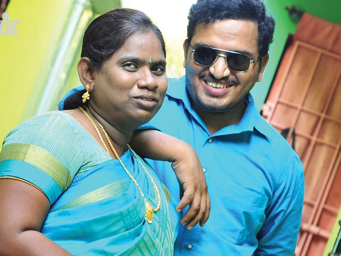 இருளில் ஒளியாவோம், இருவரும் விழியாவோம்!