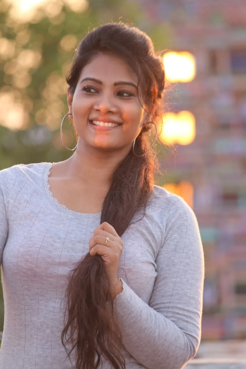 திவ்யா துரைசாமி