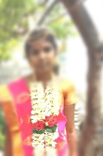 மணக்கோலத்தில்...