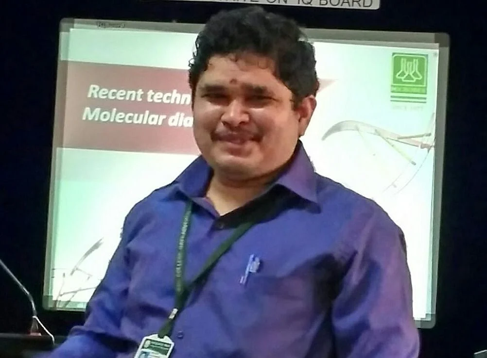 பேராசிரியர் அருண்பிரசாத்