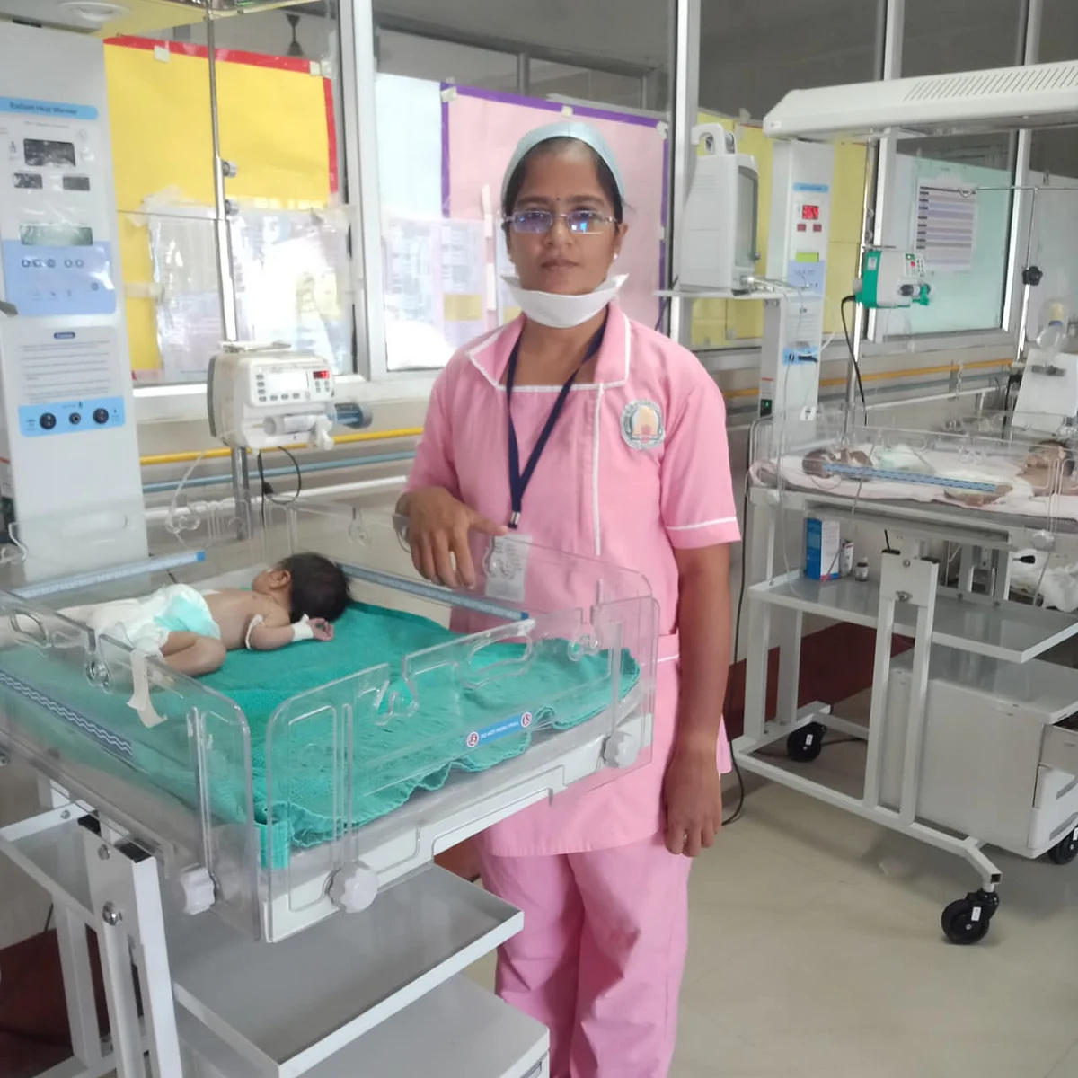அரசு மருத்துவமனையில்