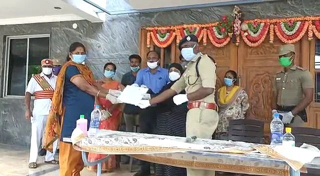 கலெக்டர், எஸ்.பி-யுடன் இன்ஸ்பெக்டர் மங்கையர்க்கரசி