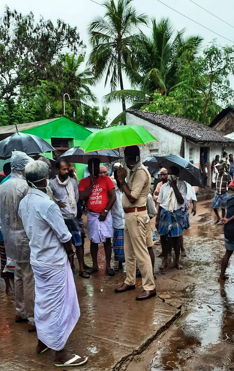 இன்ஸ்பெக்டர் சதீஷ்