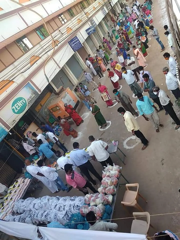 கொரோனா பணியில் ரஜினி மக்கள் மன்றத்தினர்