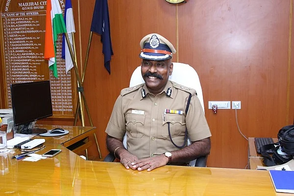 டேவிட்சன் தேவாசீர்வாதம்