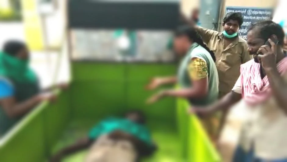 கதறி அழும் உறவினர்கள்
