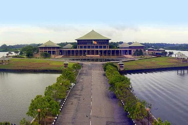 இலங்கை நாடாளுமன்றம்