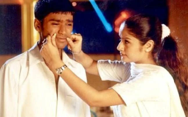 தனுஷ் - சோனியா அகர்வால்