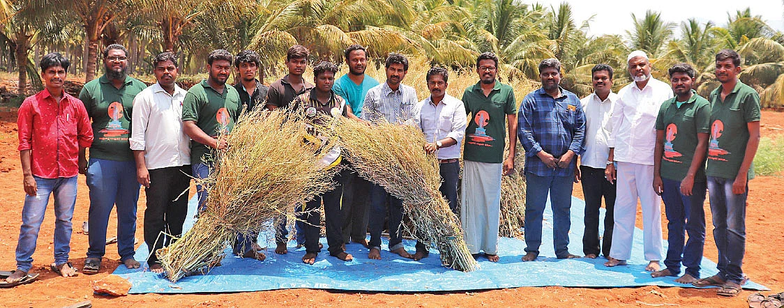 தன்னார்வலர்கள்