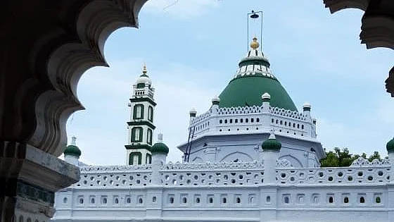 பள்ளிவாசல்