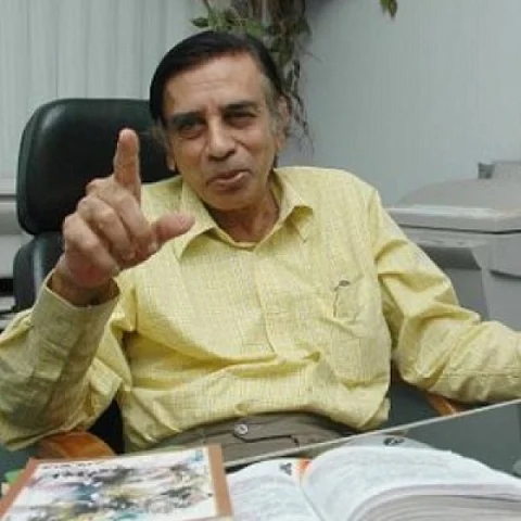 எழுத்தாளர் சுஜாதா