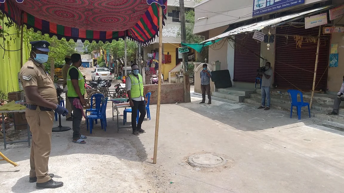 போலீஸ் பாதுகாப்பில் வேளச்சேரி பகுதி