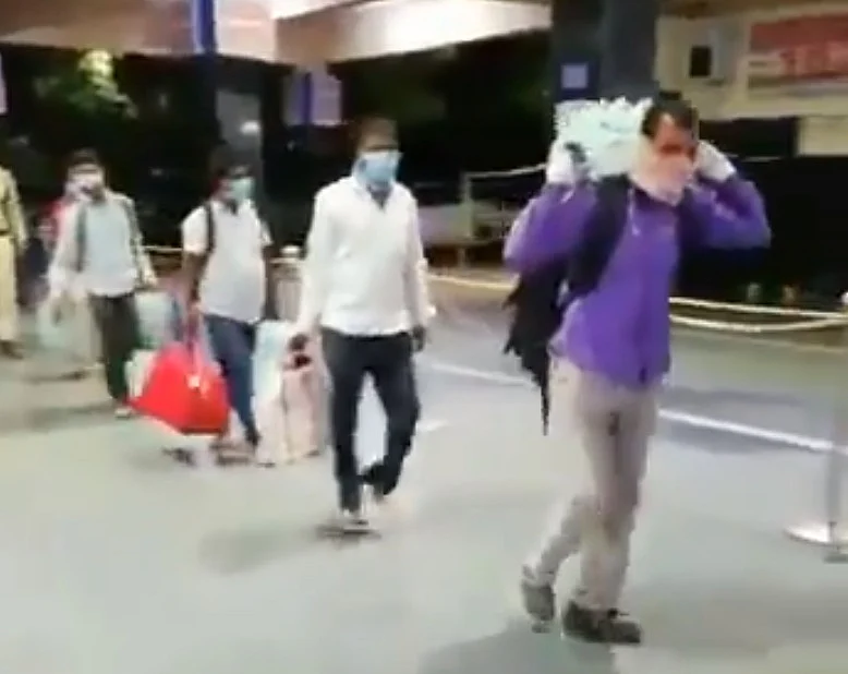 தொழிலாளர்கள்