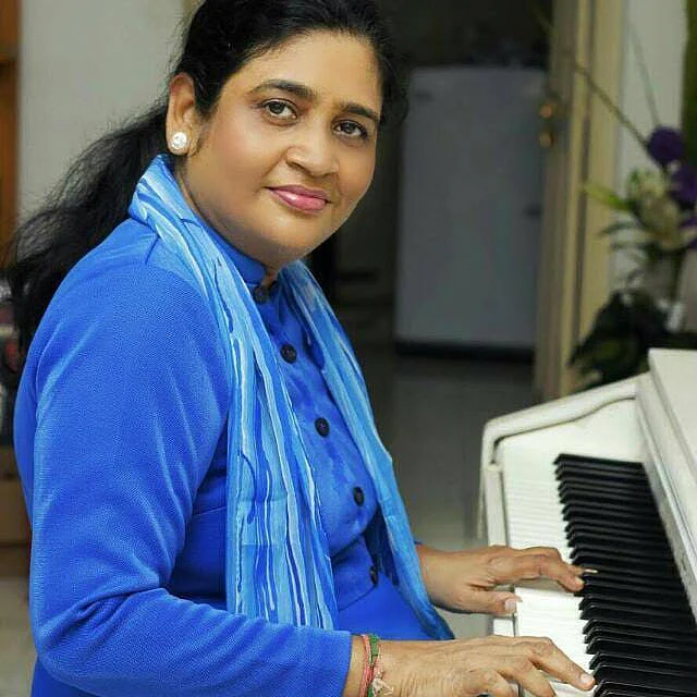 இசையமைப்பாளர் ரைஹானா