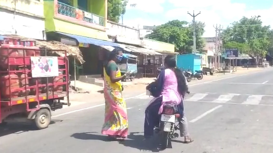 கொரோனா களப்பணியில் திருநங்கை