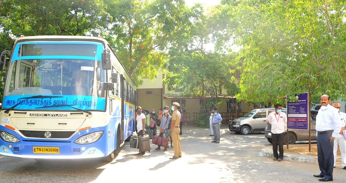 சென்டிரலுக்கு பயணிகளுடன் புறப்பட்ட பேருந்து