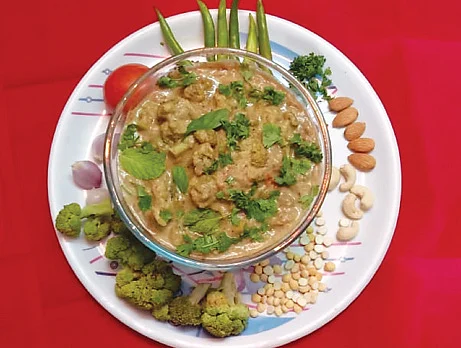 30 வாசகிகள்... 30 உணவுகள் -
அறுசுவை கொண்டாட்டம்!