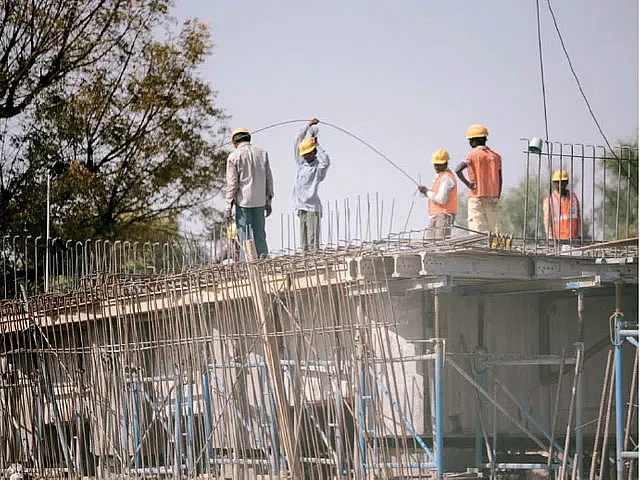 Real Estate: வீடுகளின் விலையை மத்திய அரசு குறைக்கச் சொல்வது நியாயமா?
