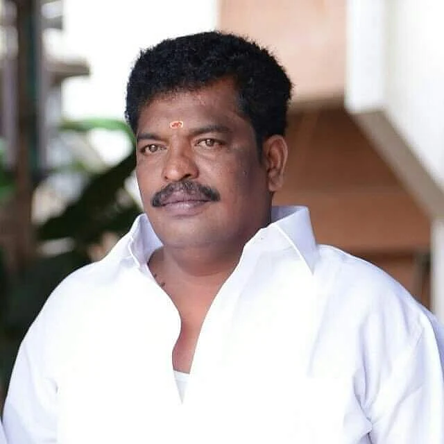அ.தி.மு.க நகரச் செயலாளர் விஜயன்