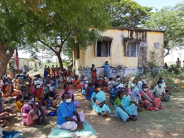 மக்களுக்கு விழிப்புணர்வு