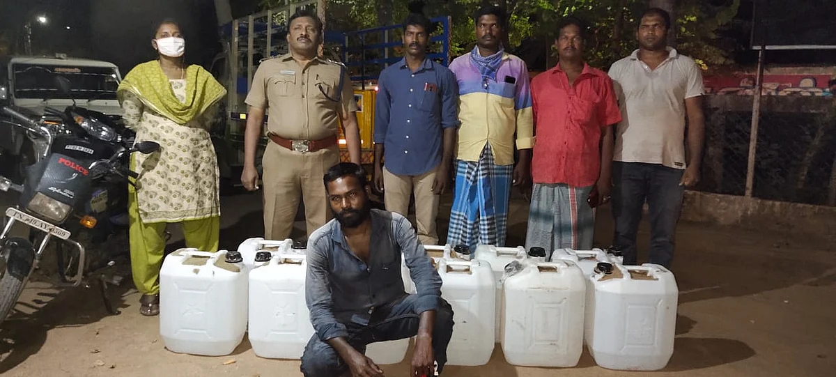 கள்ளச்சாராயம்
