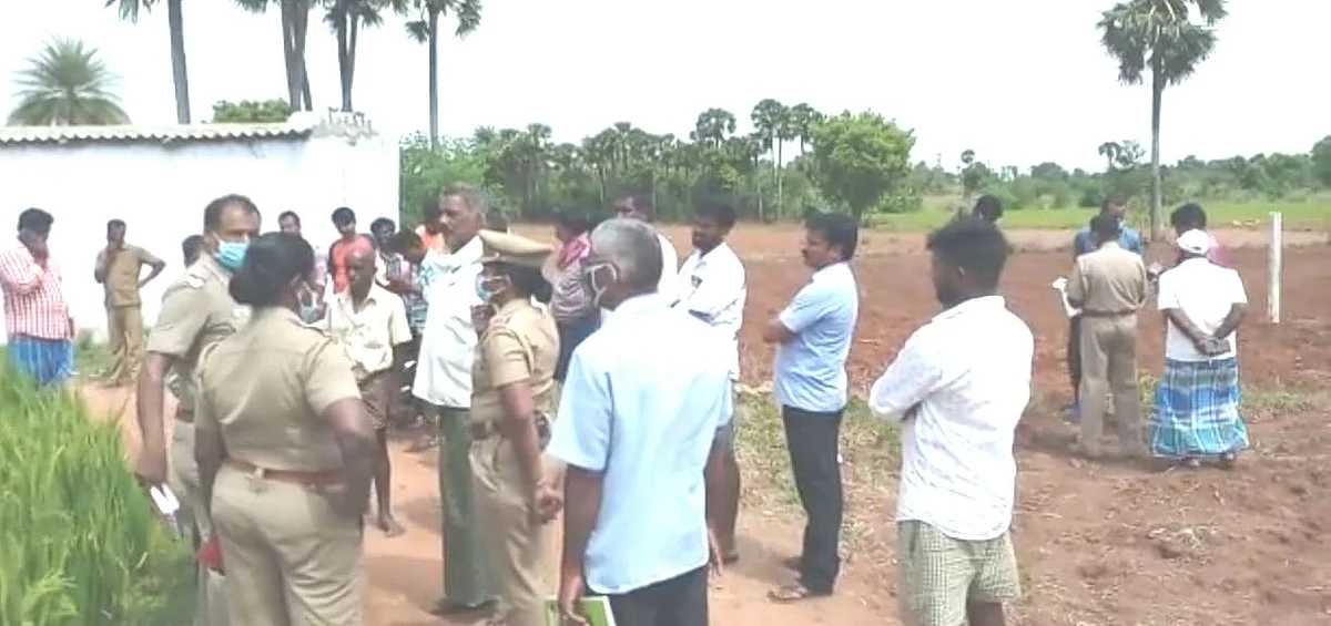 விசாரணை மேற்கொண்ட போலீஸார்