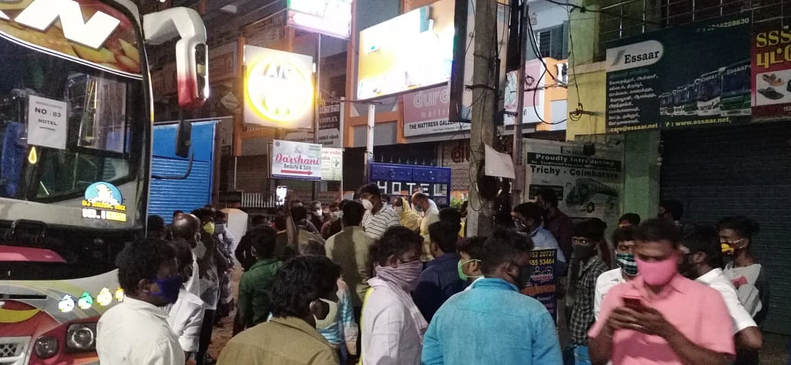 பொதுமக்கள்