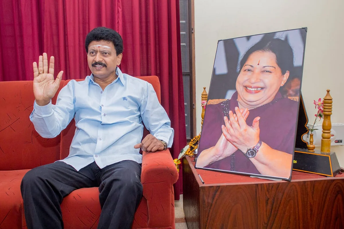 திவாகரன்